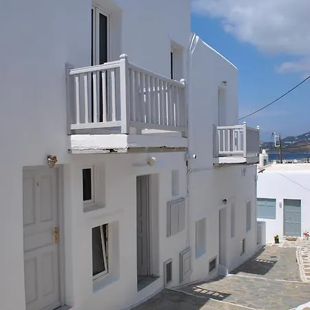 Apartment Madres Houses